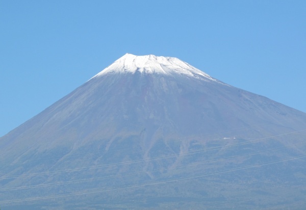 富士山初冠雪 デイホスピタル湖山 湖山リハビリテーション病院 ふれあい日記